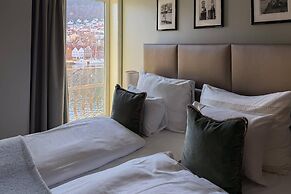 Clarion Hotel Admiral