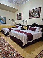 Santo Tomas Hotel