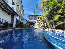 Santo Tomas Hotel