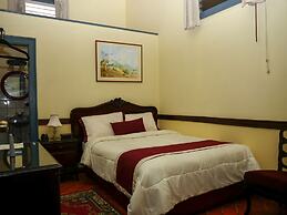 Santo Tomas Hotel
