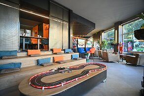 Admiral Hotel