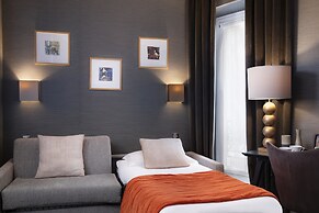 Hôtel Plaza Etoile