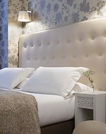 Hôtel Plaza Etoile