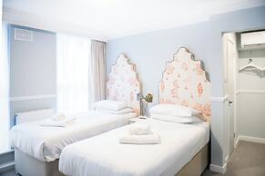 Americana Hotel