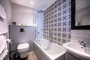 DoubleTree by Hilton Cheltenham-Cotswolds