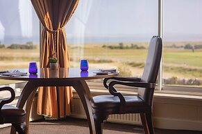 Royal Golf Hotel