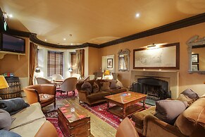 Royal Golf Hotel