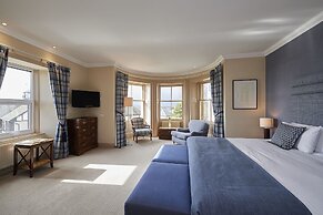 Royal Golf Hotel