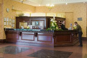 Royal Court Hotel