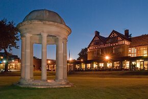 Royal Court Hotel