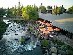 Riverhouse Lodge