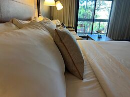 Riverhouse Lodge