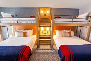 Riverhouse Lodge