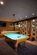 Riverhouse Lodge