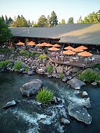 Riverhouse Lodge