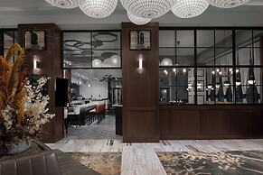 The Grove Hotel