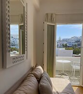 Adonis Hotel & Apartments