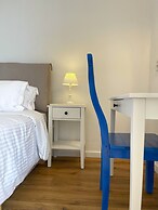 Adonis Hotel & Apartments
