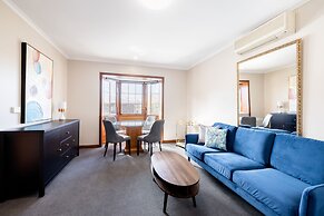 Adelaide Inn