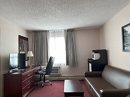 Super 8 by Wyndham Lethbridge