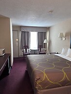 Super 8 by Wyndham Lethbridge