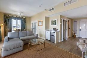 Harborside at Charleston Harbor Resort and Marina