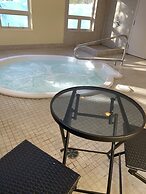 Glacier Mountain Lodge