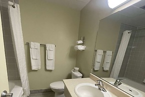 Super 8 by Wyndham Campbellton NB