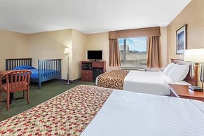 Super 8 by Wyndham Campbellton NB