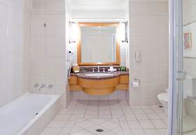 Duxton Hotel Perth