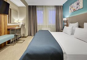 Park Tower Hotel