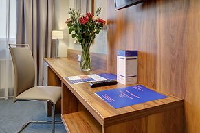 Park Tower Hotel