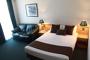 Mid City Motor Inn