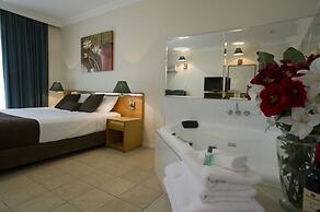 Mid City Motor Inn
