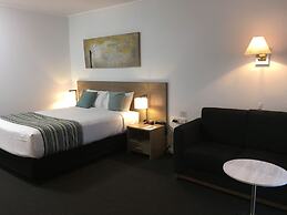 Mid City Motor Inn