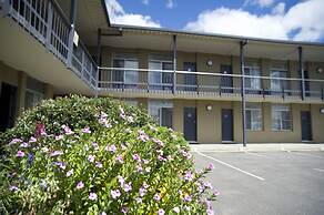 Mid City Motor Inn