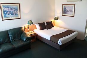 Mid City Motor Inn