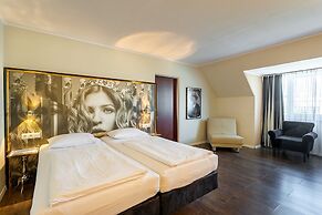 Hotel Calmo