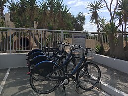 Queen's Bay Hotel