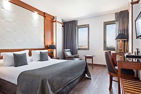 Best Western Premier CMC Girona