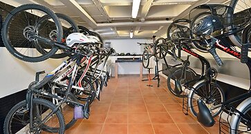 Best Western Premier CMC Girona