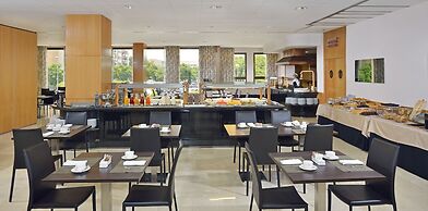 Best Western Premier CMC Girona