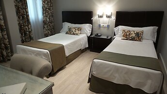 Hotel Moderno Puerta del Sol