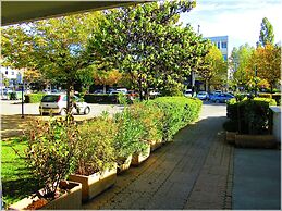 Aix Hotel