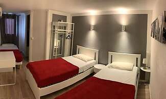 Aix Hotel
