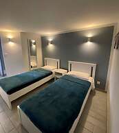Aix Hotel