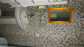 Aix Hotel