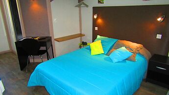 Aix Hotel