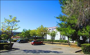 Aix Hotel