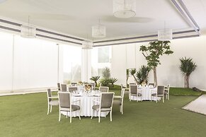 Delfines Hotel & Convention Center